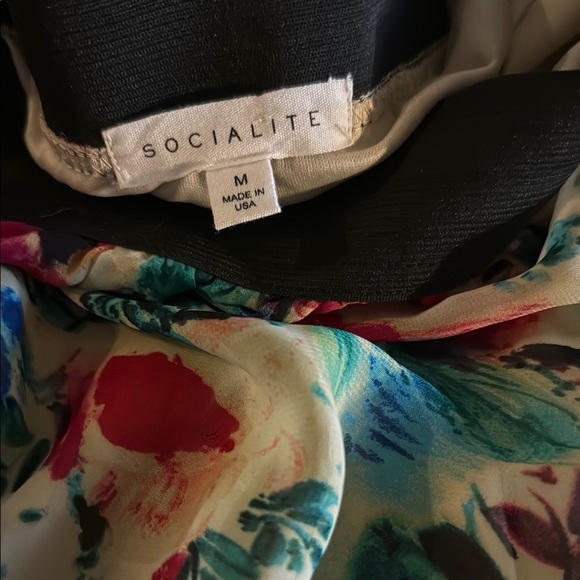 Socialite Red and Green Maxi Pencil Skirt - Picture 2 of 2